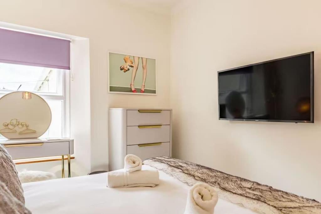 The Surfer's Townhouse With Sea Views Holiday home *