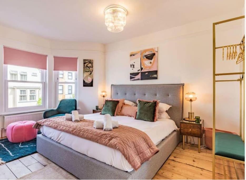 The Surfer's Townhouse With Sea Views * Newquay (Cornwall)