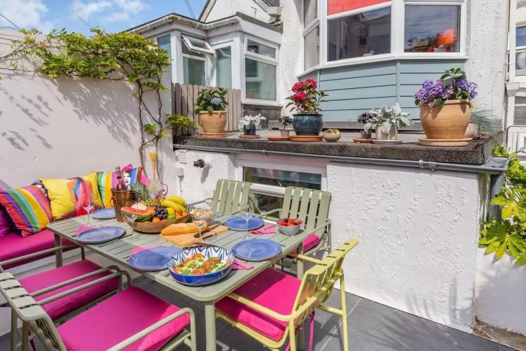 Holiday home The Surfer's Townhouse With Sea Views *