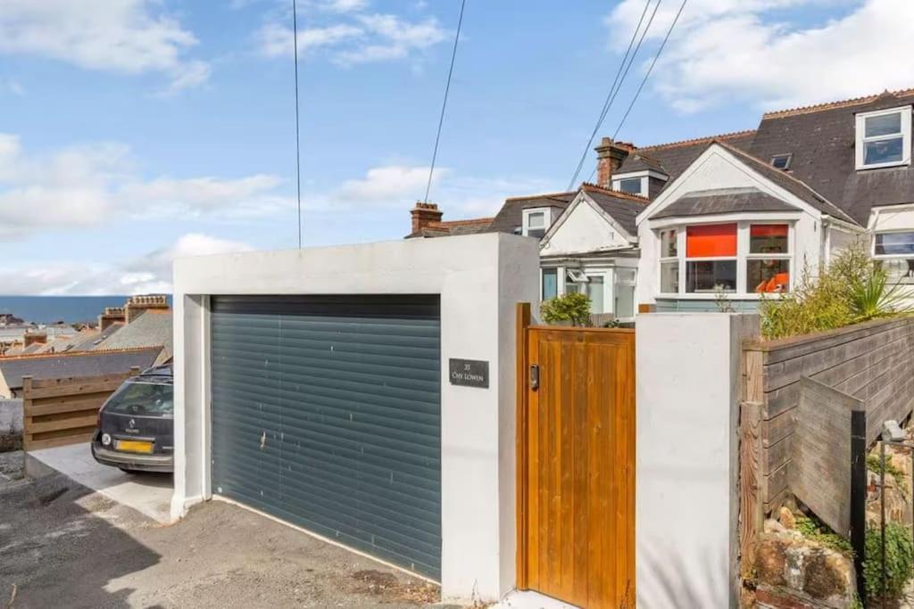 The Surfer's Townhouse With Sea Views * Newquay (Cornwall)